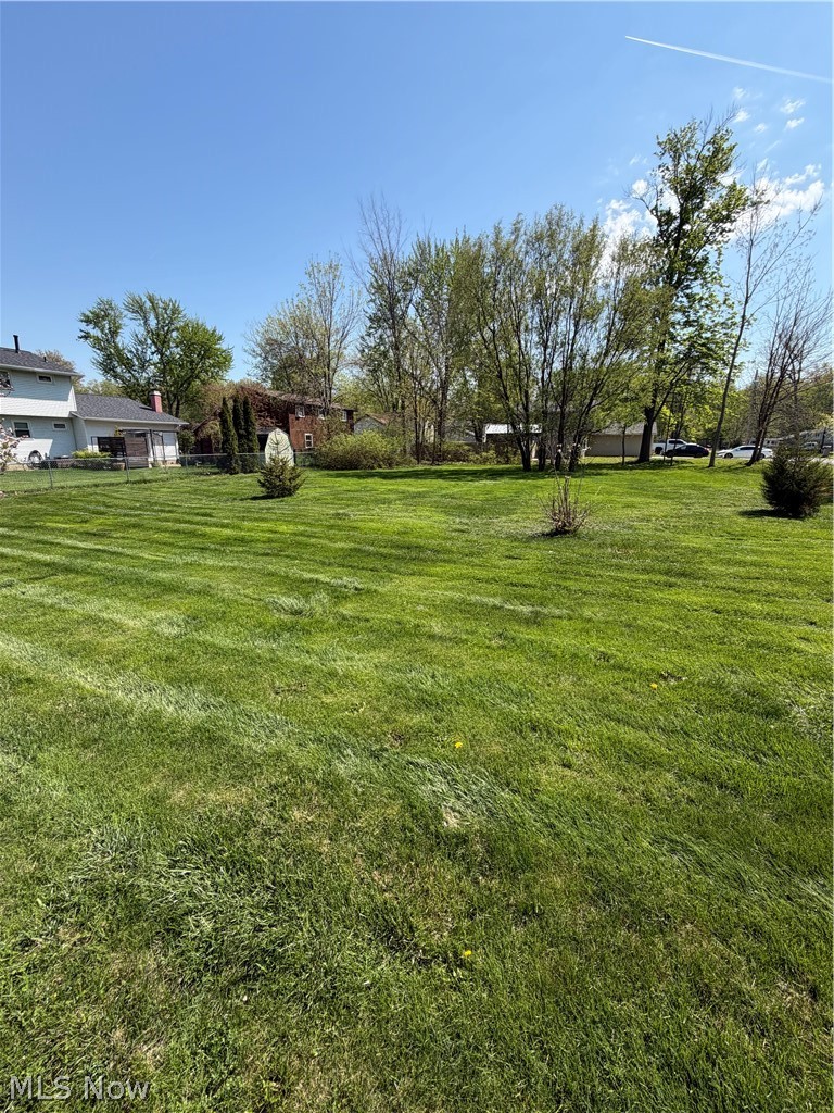 Pasadena Avenue, Sheffield Lake, OH - Photo 3