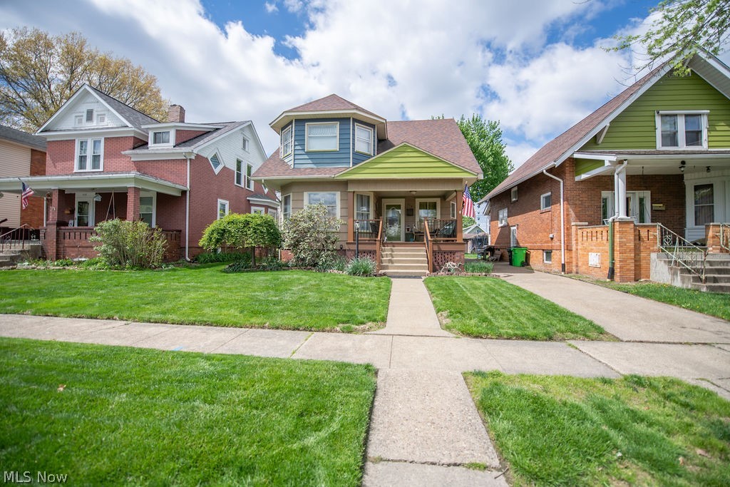 716 Dawson Street, Uhrichsville, OH