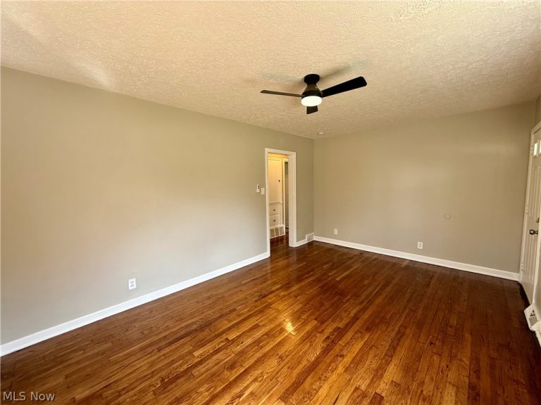 857 Kennebec Avenue, Akron, OH - Photo 5