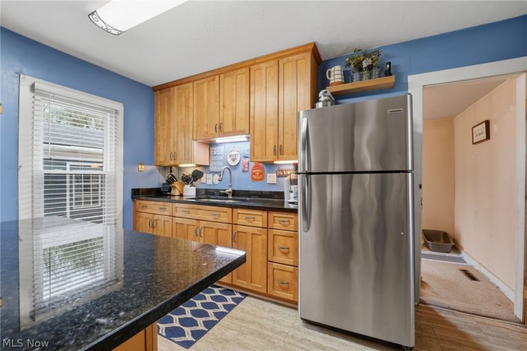 2108 Bennett Road, Madison, OH - Photo 6