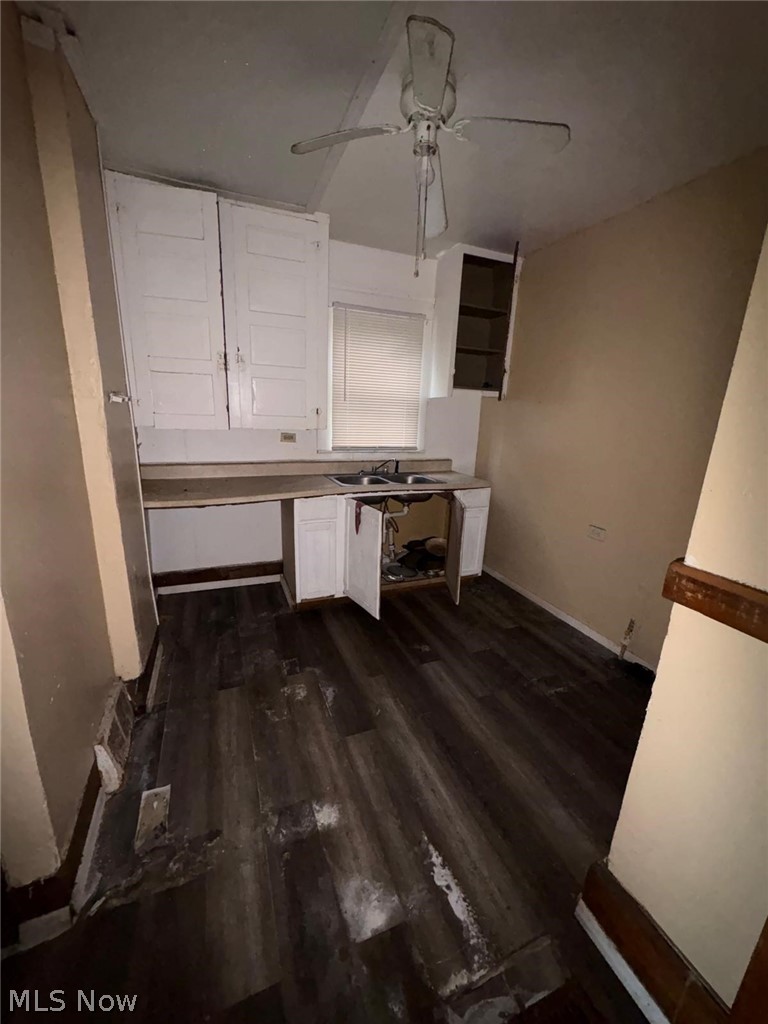 12520 Cornado Avenue, Cleveland, OH - Photo 3