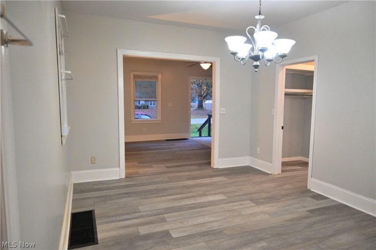 6989 Reed Road, Conneaut, OH - Photo 8