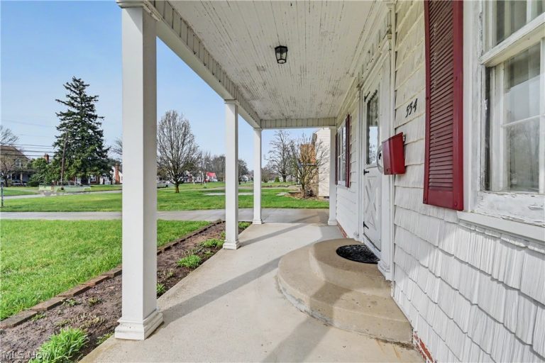 554 Cook Road, Mansfield, OH - Photo 2
