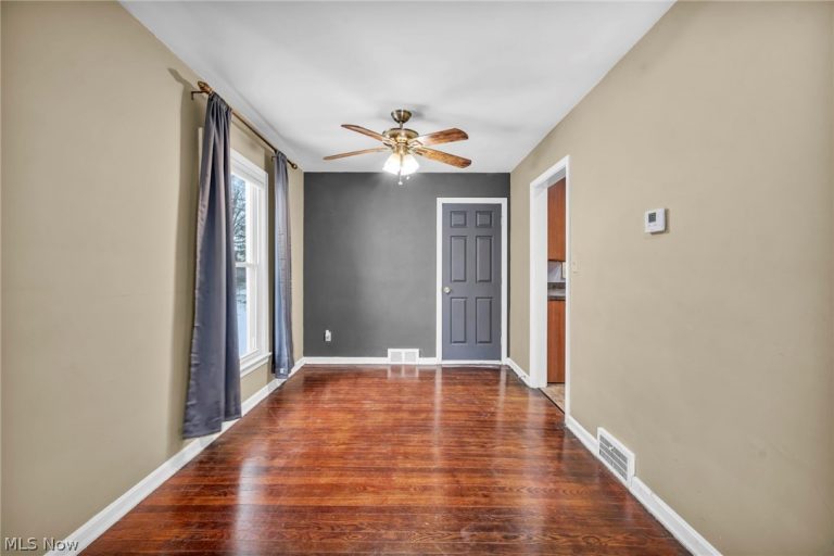 2506 Taylor Road, Cleveland Heights, OH - Photo 6