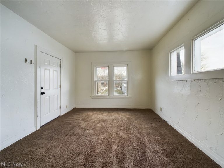 539 Gage Street, Akron, OH - Photo 8