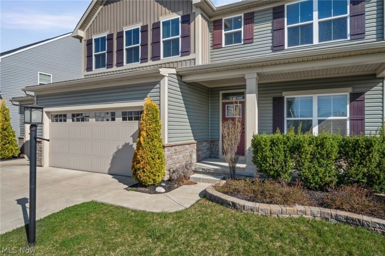 36590 Gladstone Mill Drive, North Ridgeville, OH - Photo 4