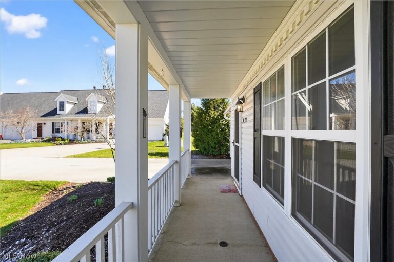 90 High Point Drive #27, Medina, OH - Photo 6