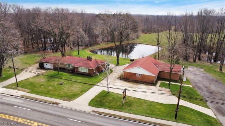 5500 Ridge Road, Madison, OH - Photo 3