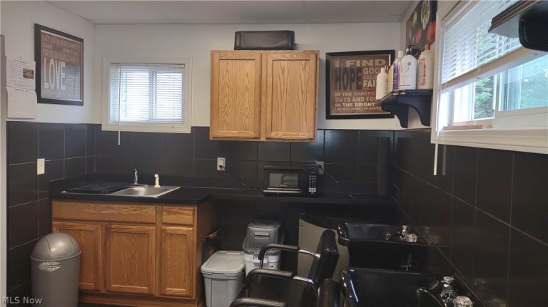 539 East Avenue, Akron, OH - Photo 5