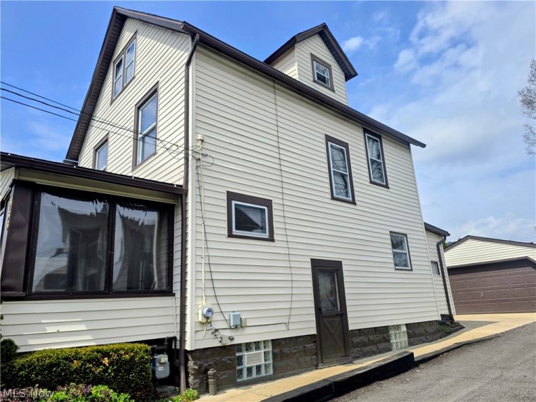 1055 Tuscarawas Avenue, Barberton, OH - Photo 3