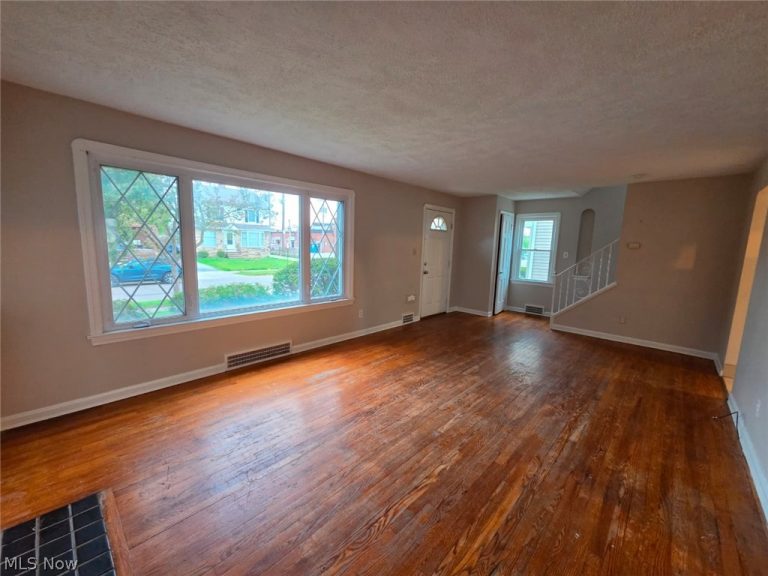 4021 Bushnell Road, University Heights, OH - Photo 2