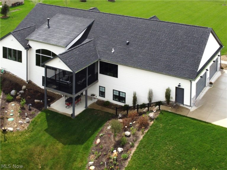 2989 Blakeslee Boulevard, Medina, OH - Photo 4