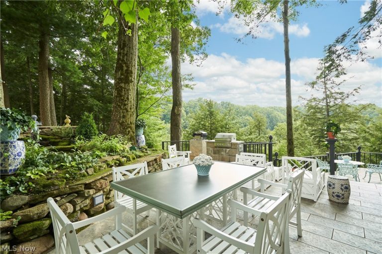 1200 Yellow Creek Lane, Akron, OH - Photo 3