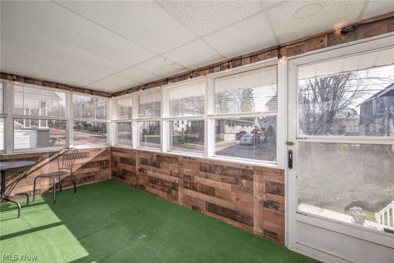 1106 Collinwood Avenue, Akron, OH - Photo 4