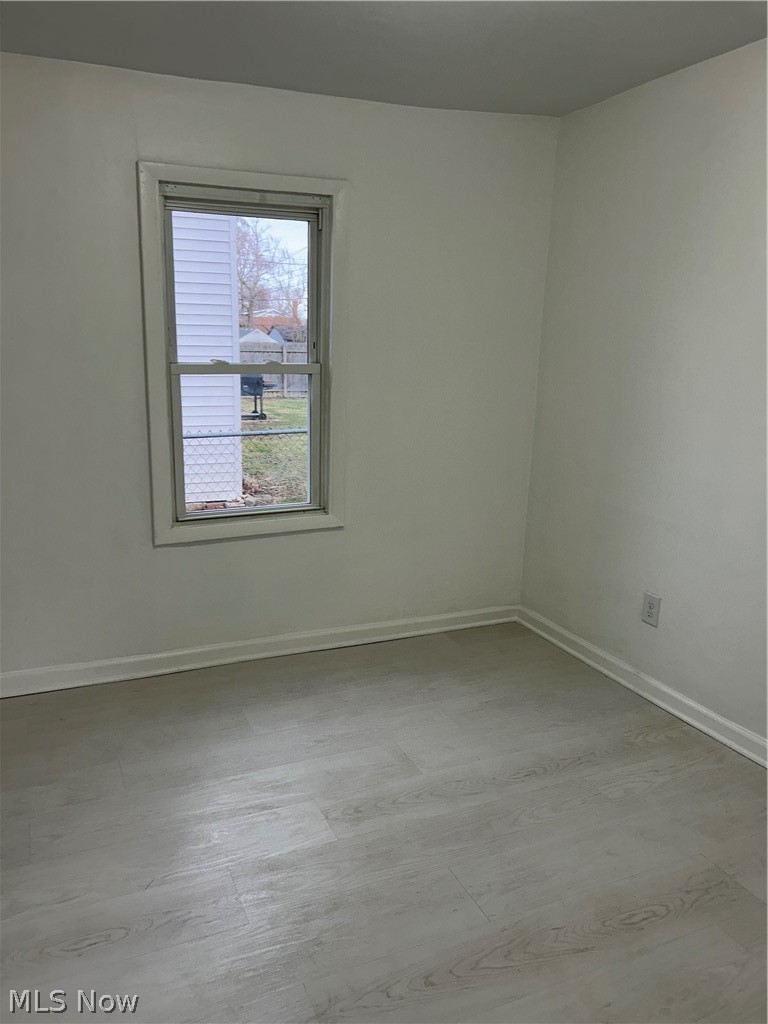 357 Roxboro Road, Vermilion, OH - Photo 6