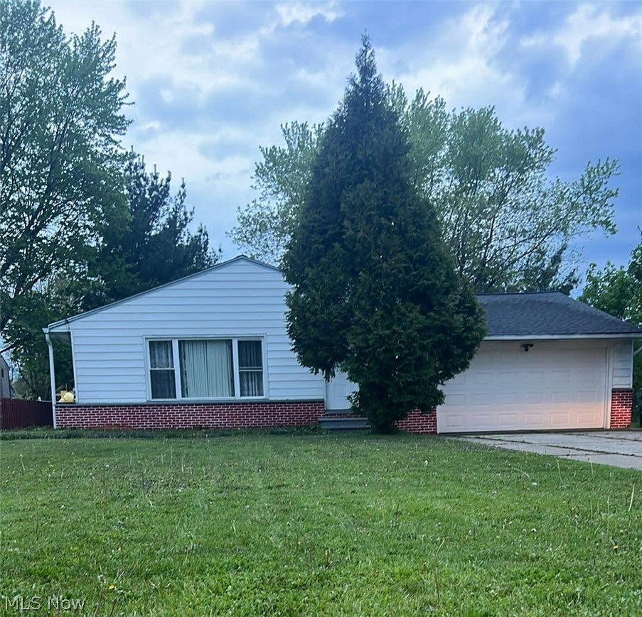 5820 Wilson Mills Road, Highland Hills, OH
