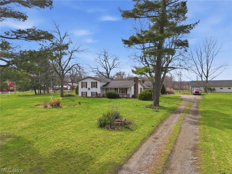 8134 Oberlin Road, Elyria, OH - Photo 3