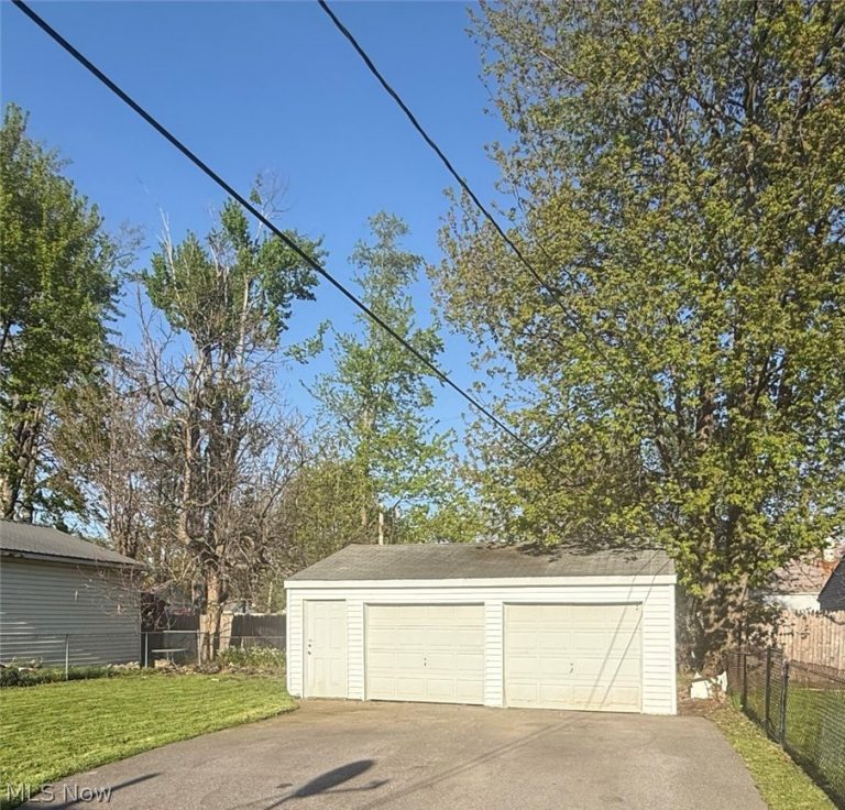 4887 Marigold Road, Mentor, OH - Photo 4