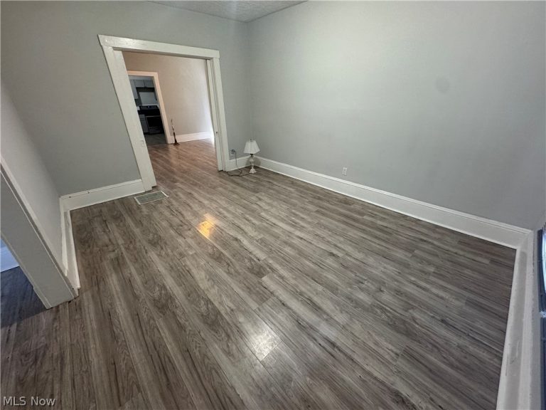 2020 Corning Avenue, Cleveland, OH - Photo 6