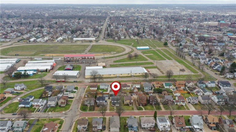 352 Bellflower Avenue, Canton, OH - Photo 6