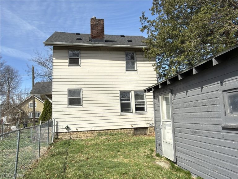 405 The Brooklands, Akron, OH - Photo 2