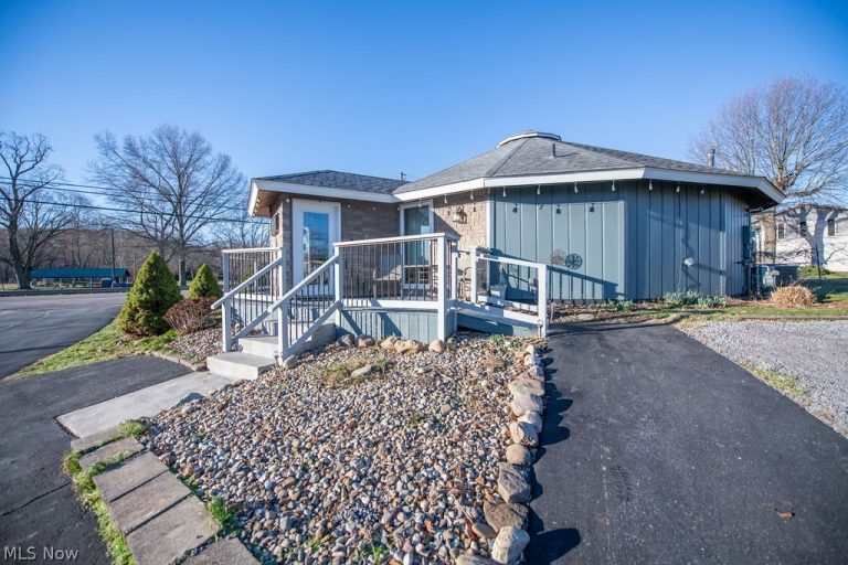 411 Canal Street, Malvern, OH, 44644