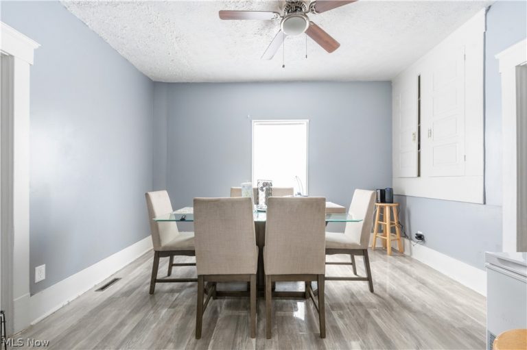 354 Clarendon Avenue, Canton, OH - Photo 8