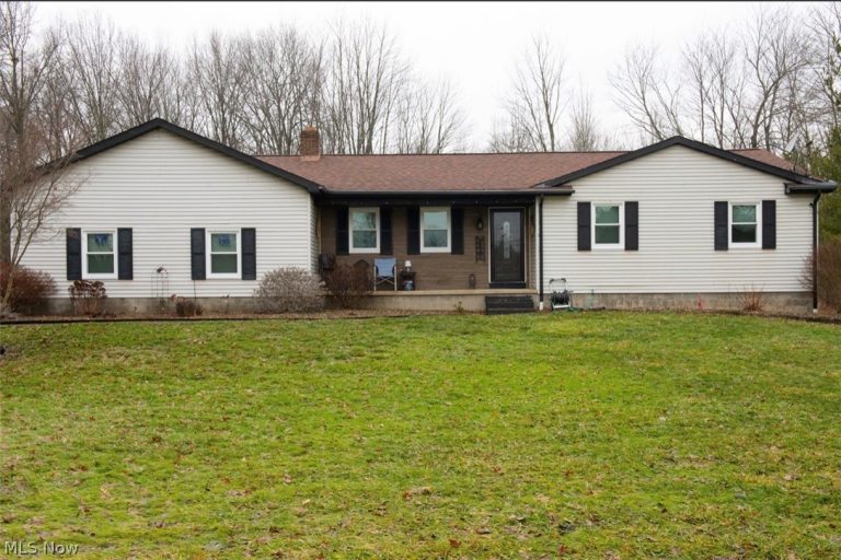 6060 Raccoon, Canfield, OH - Photo 2