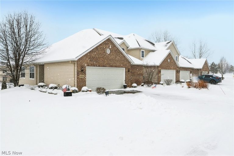 1416 Spyglass Hill Drive, Brunswick, OH - Photo 4