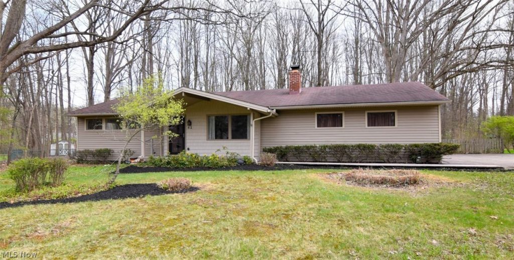 62 Bel Meadow Lane, Chagrin Falls, OH