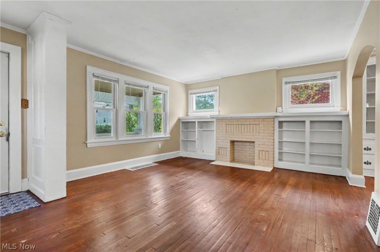 2782 Oakwood Drive, Cuyahoga Falls, OH - Photo 3