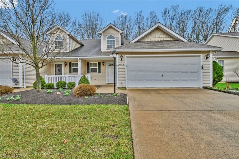 7596 Willow Woods Drive, North Olmsted, OH, 44070
