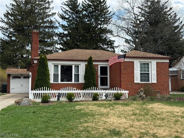 4601 221st Street, Fairview Park, OH, 44126