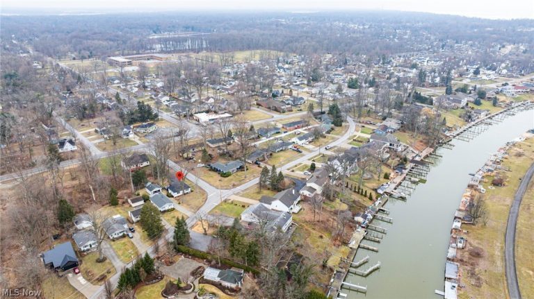 8324 Harbor Drive, Mentor, OH - Photo 5