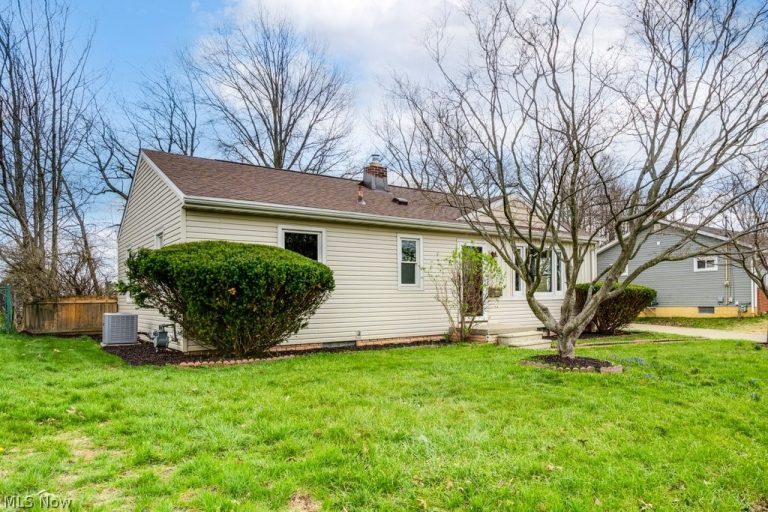 545 Hillman Road, Akron, OH - Photo 4