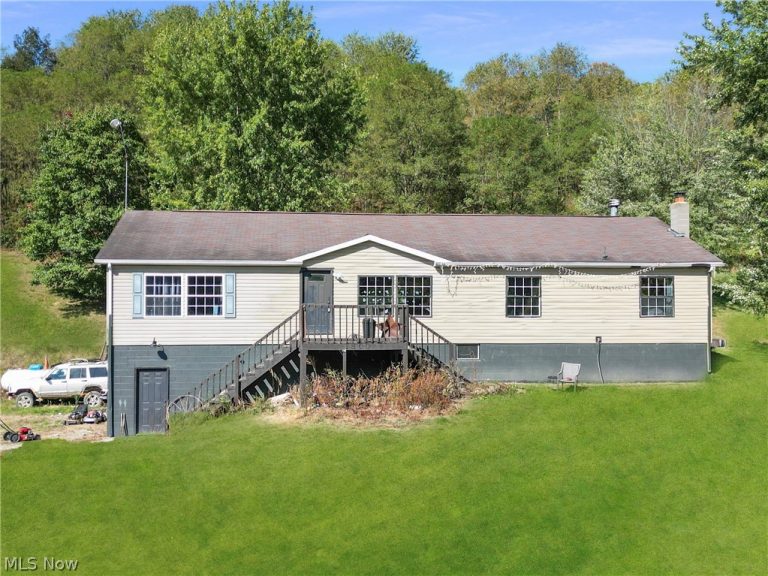 91800 Irish Creek Road, Jewett, OH - Photo 2