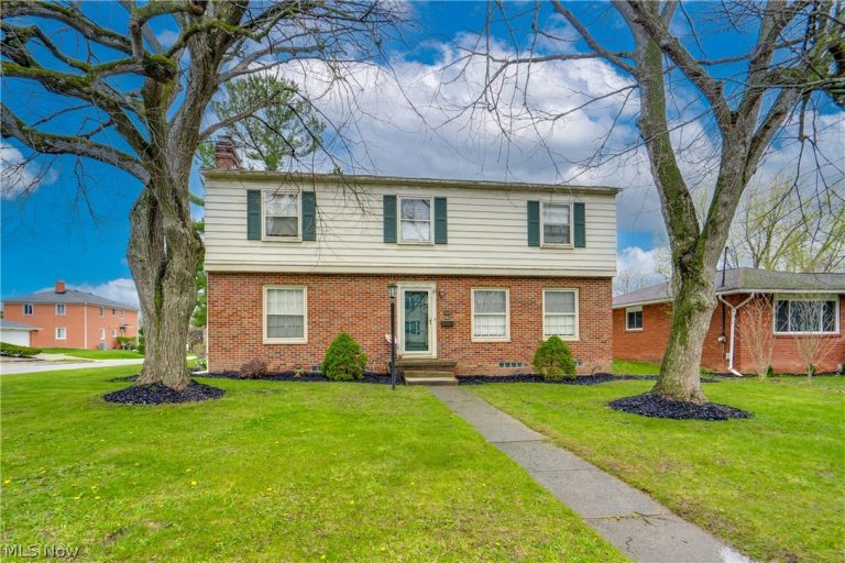 584 Hawkins Avenue, Akron, OH - Photo 3