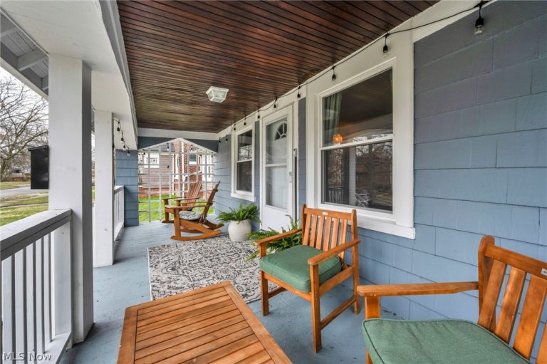 3322 Altamont Avenue, Cleveland Heights, OH - Photo 2