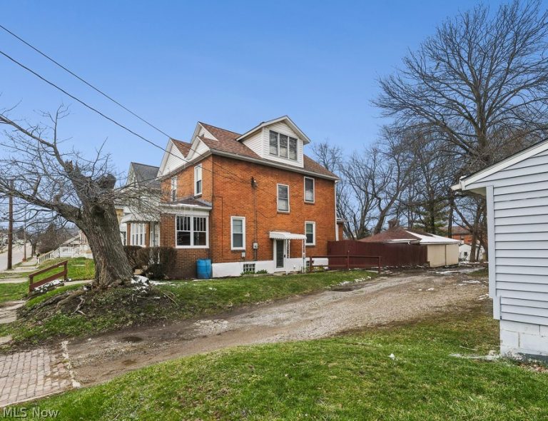 233 Cambridge Street, Alliance, OH - Photo 4