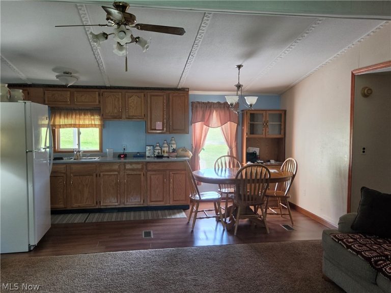 38147 Hunter Camp Road, Lisbon, OH - Photo 3