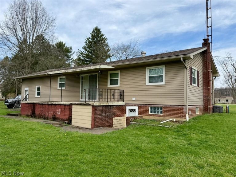 11455 Walnut Avenue, Alliance, OH - Photo 5