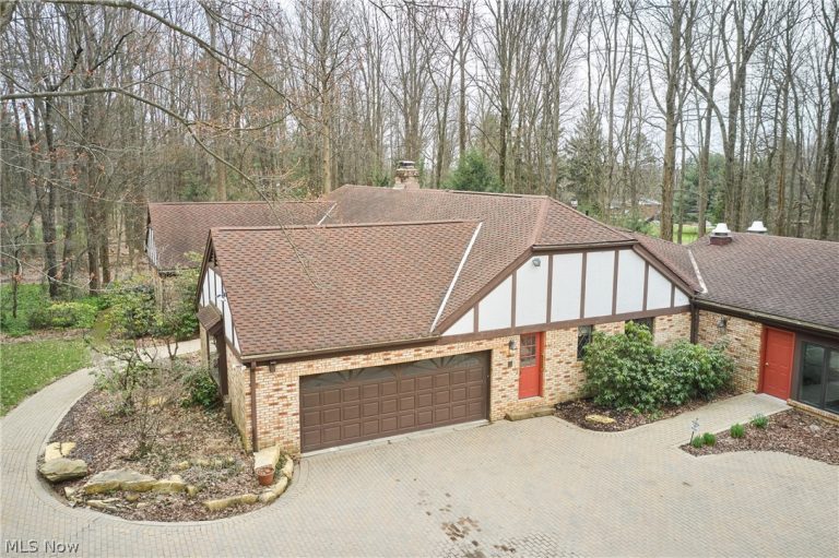 1000 Woodhaven Boulevard, Akron, OH - Photo 6