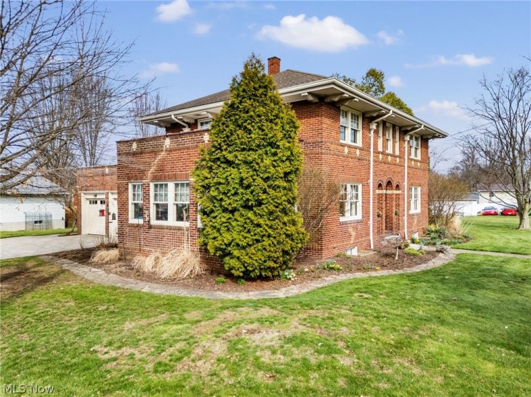 1015 Portage Street, North Canton, OH - Photo 4