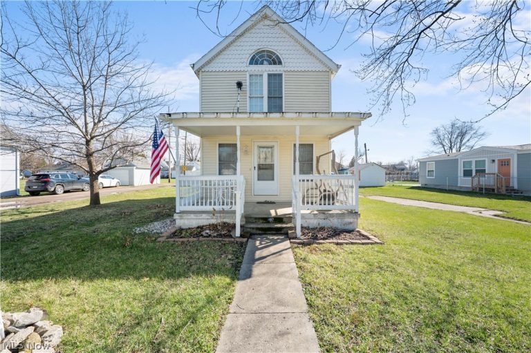 515 2nd Street, Port Clinton, OH - Photo 3