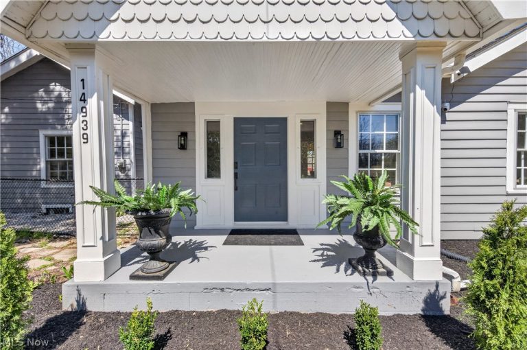 14939 Caves Road, Novelty, OH - Photo 2