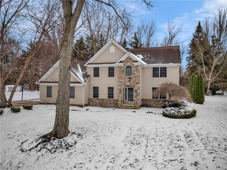 2763 Joseph Lane, Perry, OH - Photo 2