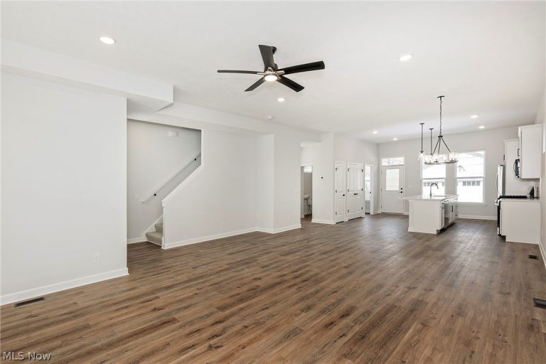 2240 97th Street, Cleveland, OH - Photo 5