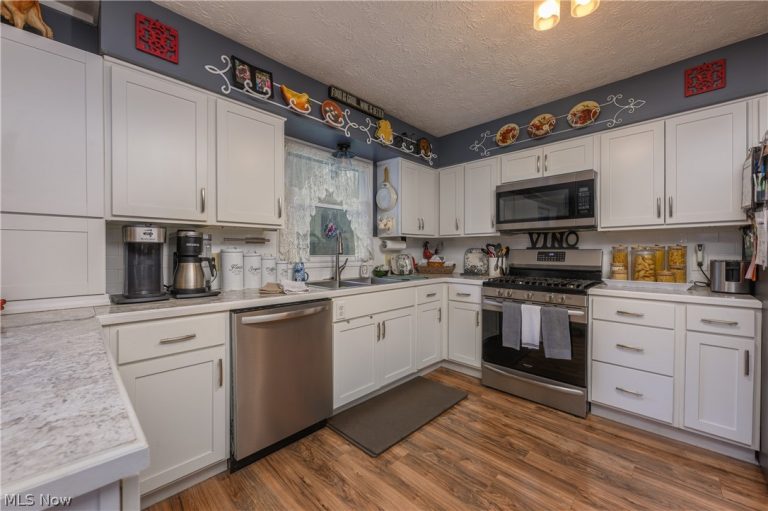 390 Ross Drive, Waynesburg, OH - Photo 4