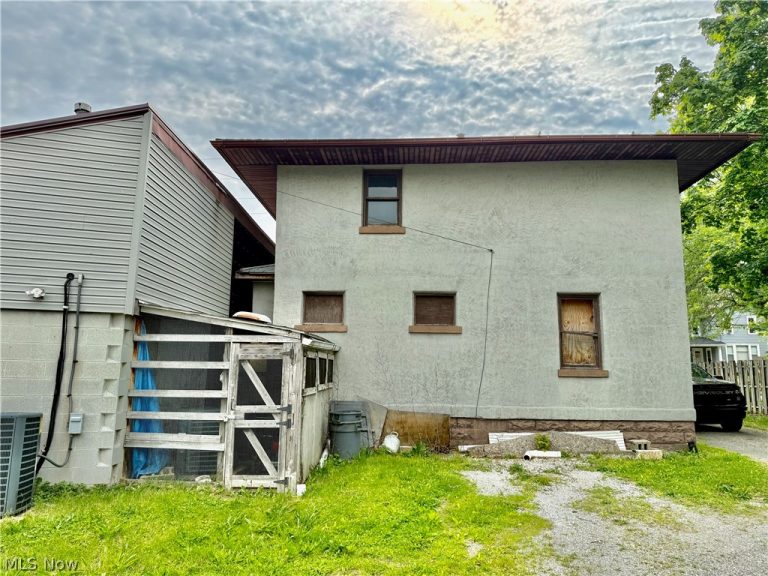 209 17th Street, Massillon, OH - Photo 6