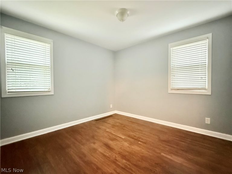 128 Locke Avenue, Massillon, OH - Photo 8